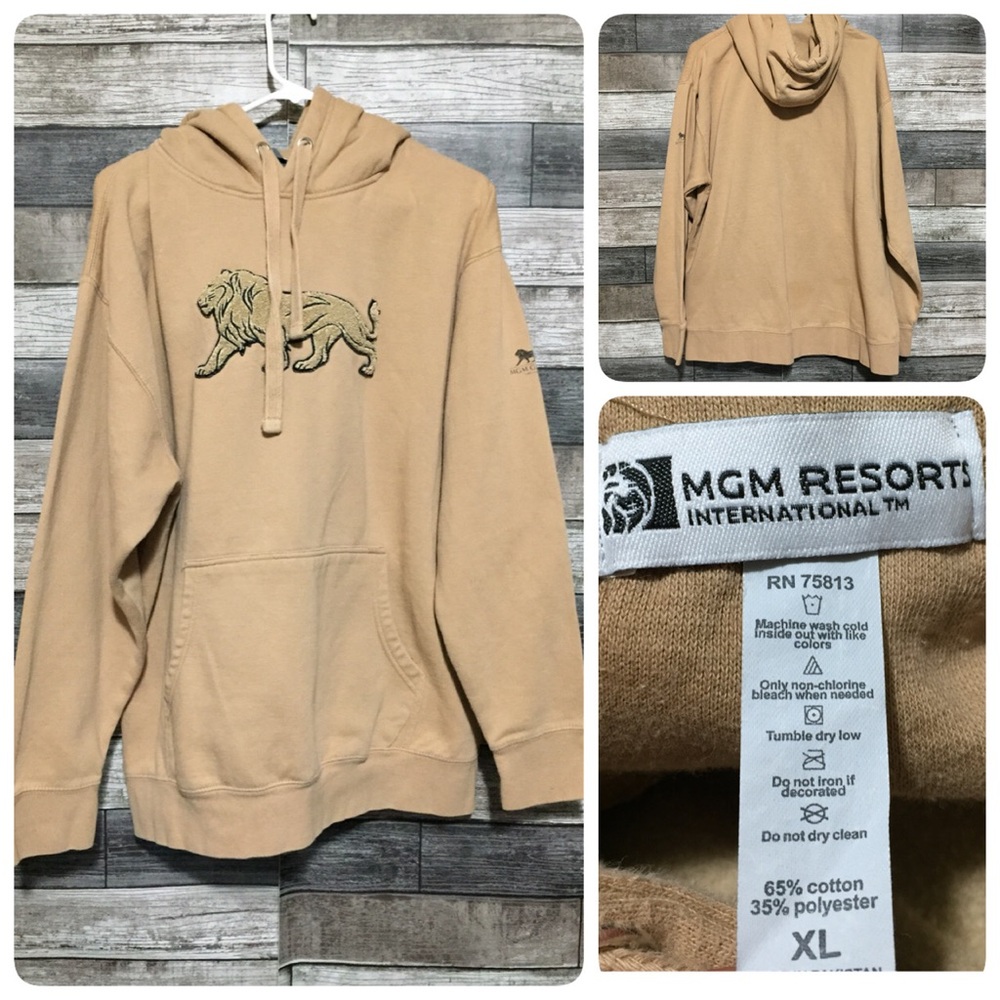 MGM Grand Las Vegas Lion Hoodie Men’s XL Tan Pullover Chenille